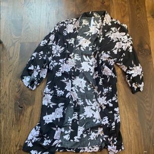 Printed fabfitfun kimono